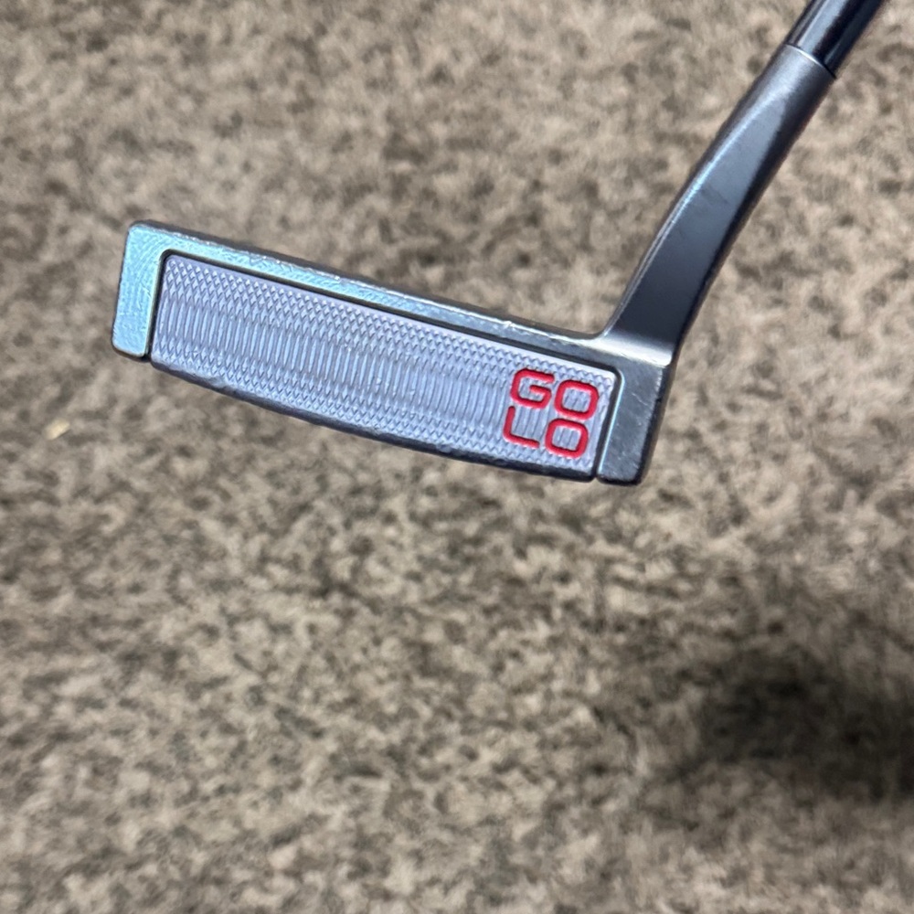Titleist Scotty Cameron GOLO Putter with Silver and Red - Picture 2 of 12